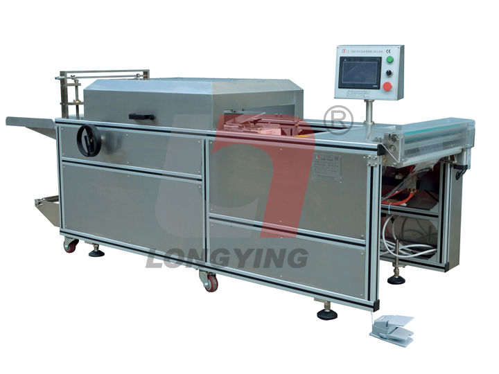 LY-380型半自動(dòng)透明膜三維包裝機(jī)