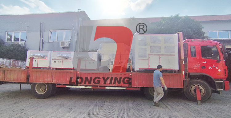 龍應(yīng)FKJ-8全自動(dòng)灌裝封口機(jī)&LY-450透明膜三維包裝機(jī) 龍應(yīng)FKJ-8全自動(dòng)灌裝封口機(jī)&LY-450透明膜三維包裝機(jī)